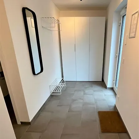 Helloyou Apartment