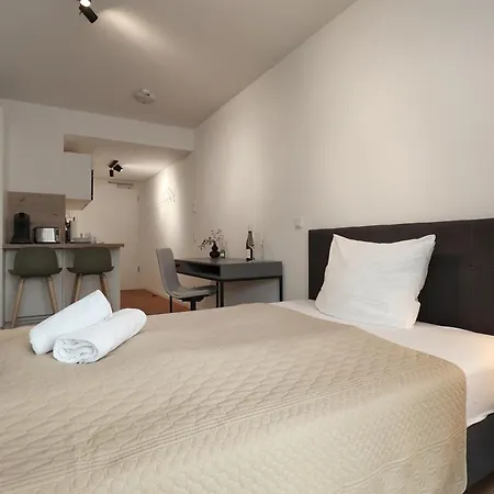 Helloyou Apartments X Bright I Kueche I Wifi I Parken 公寓 *